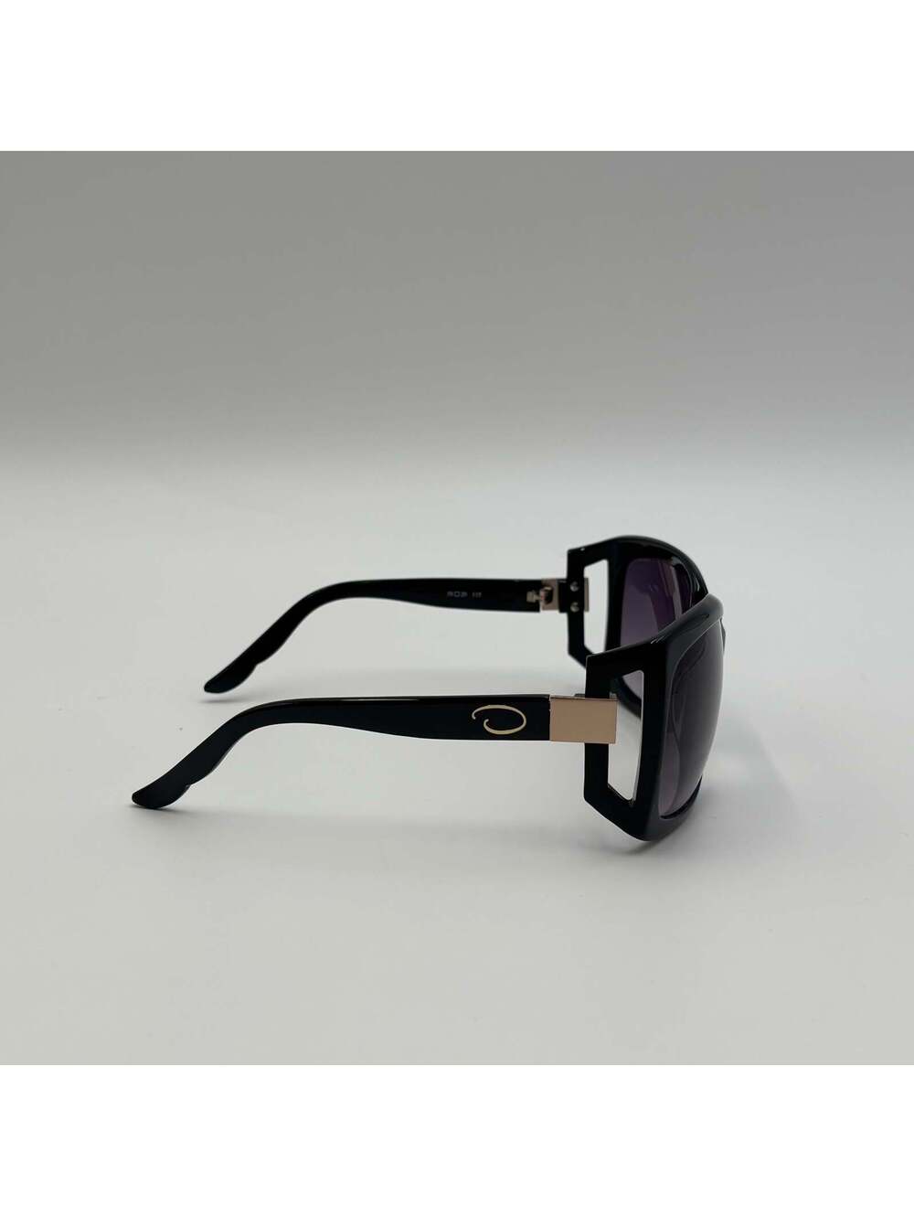 Oscar de la Renta Oversized Black Square Sunglasses SSC5046 - Picture 2 of 7